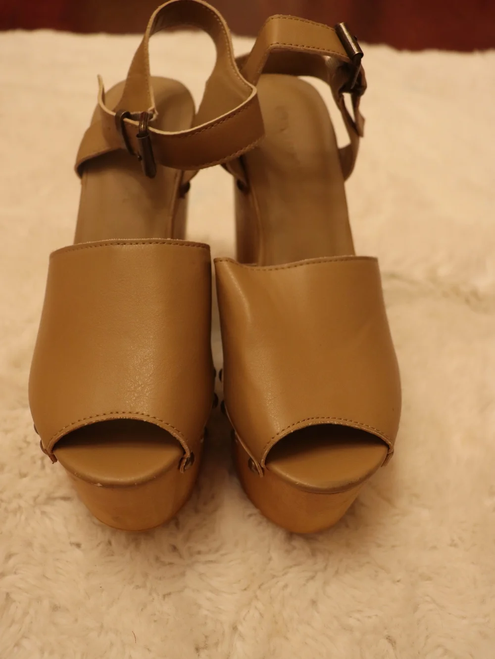 Women’s Tan Platform Wedge Sandals